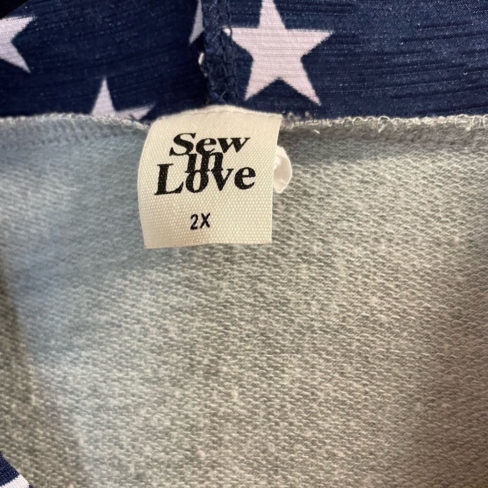 See N Love sleeveless hoodie - Picture 3 of 4
